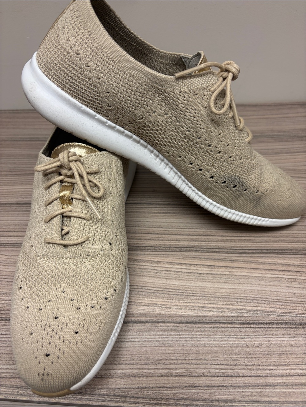 Cole Haan Women's 2.ZEROGRAND Stitchlite Oxford size 9